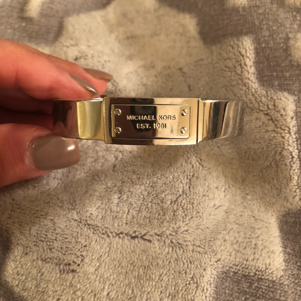 Authentic Michael Kors Cuff!!! ❤️🚨❤️🚨